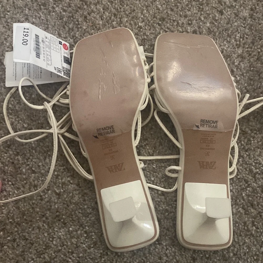 NWT Zara white heel strappy shoes size 6 - Picture 4 of 6